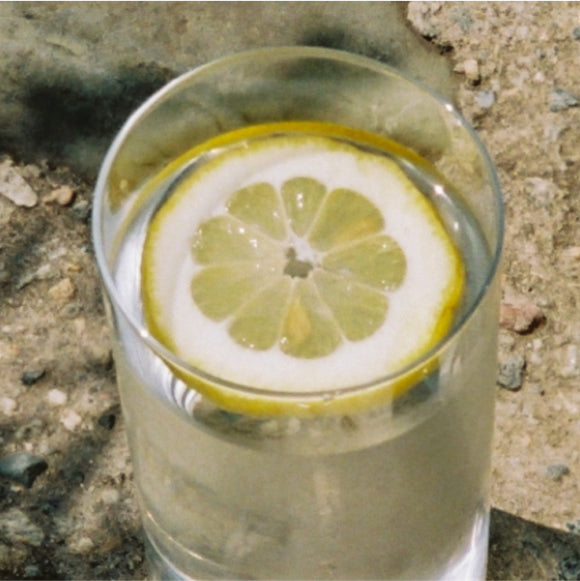 lemon in glass of water